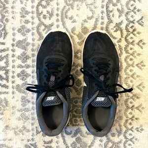 Nike Revolution 3 Black athletic shoe